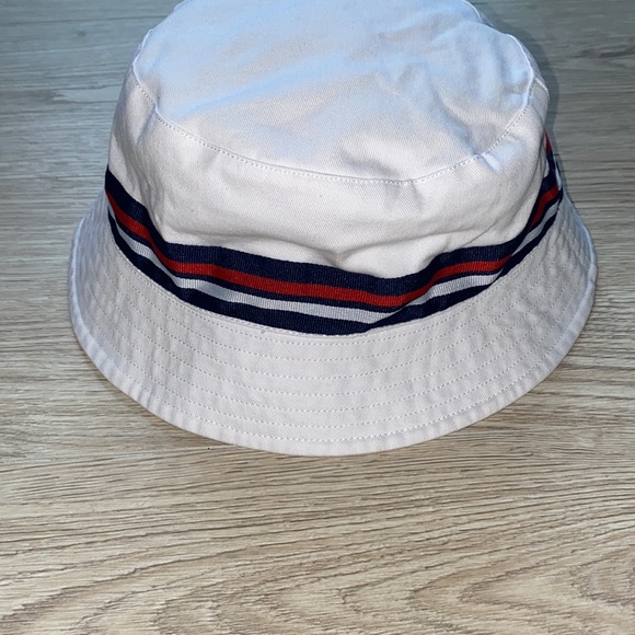 FILA Bucket Hat Reversible - Picture 2 of 5